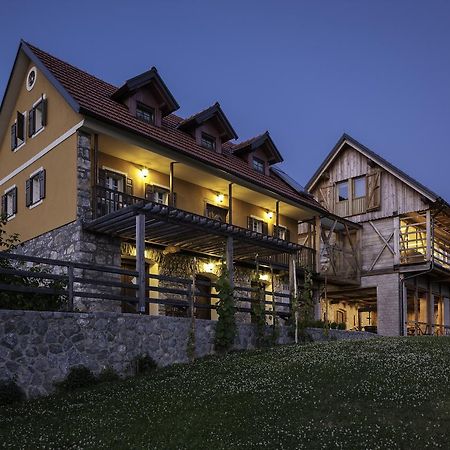 Guest House Kalska Domacija Semic Eksteriør bilde