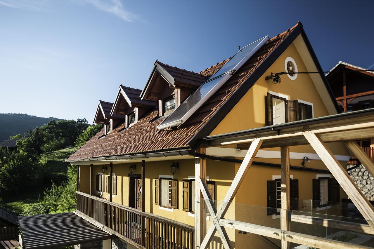 Guest House Kalska Domacija Semic Eksteriør bilde